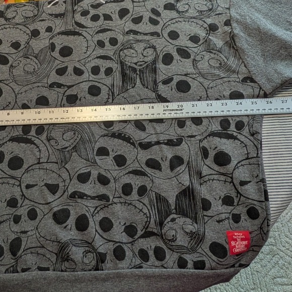 Tim Burtons The Nightmare Before Christmas Large $45 Jack Skellington Sally Top - Picture 9 of 12